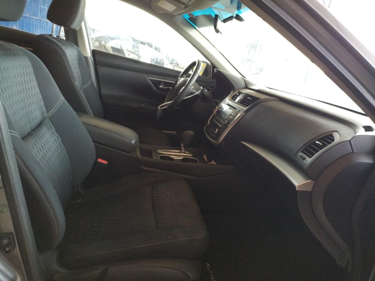 Photo 5 from auction – 2017 NISSAN ALTIMA 2.5 with VIN 1N4AL3APXHC257837
