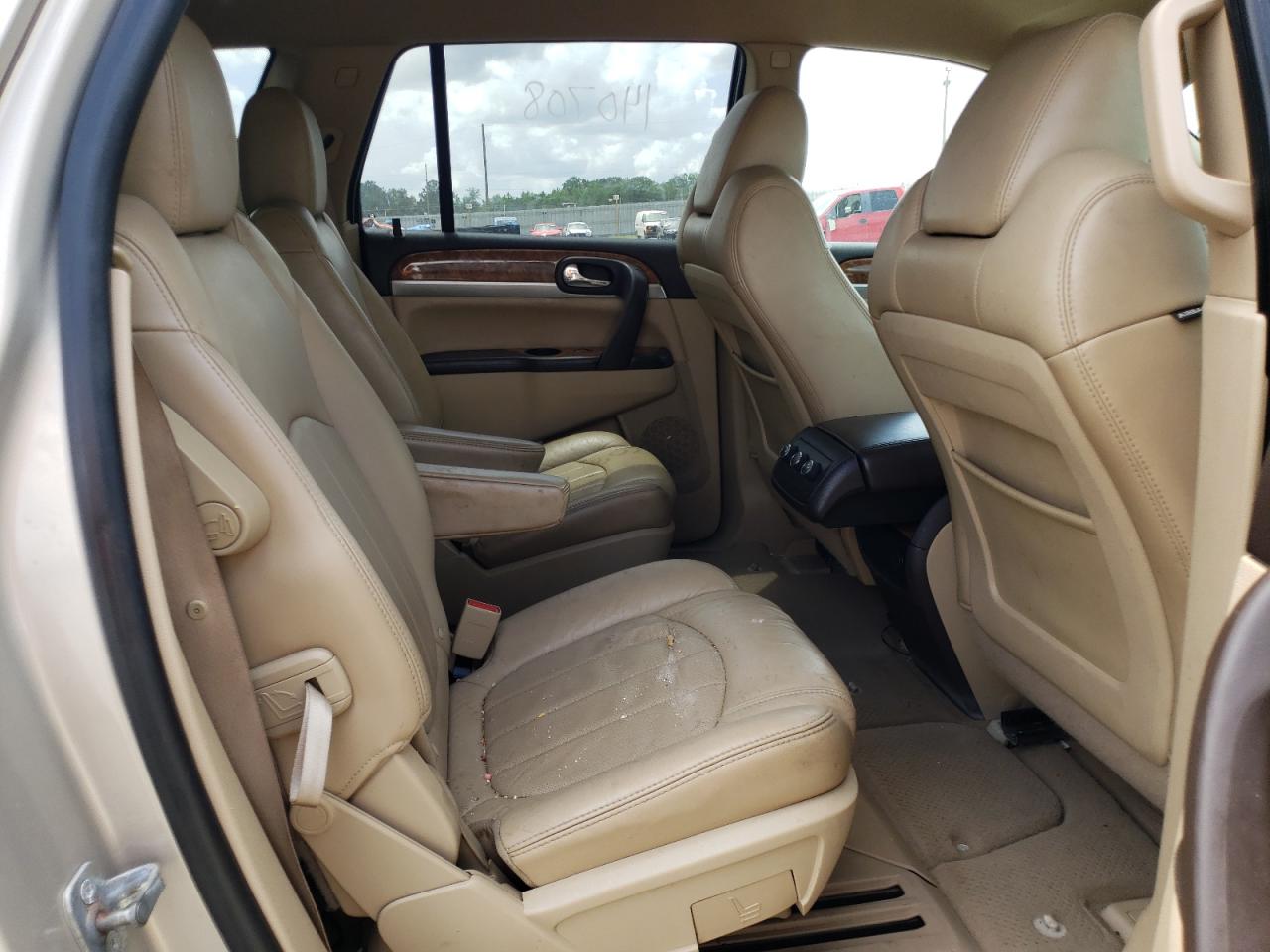 Photo 16 from auction – 2011 BUICK ENCLAVE CX with VIN 5GAKRBED9BJ293837