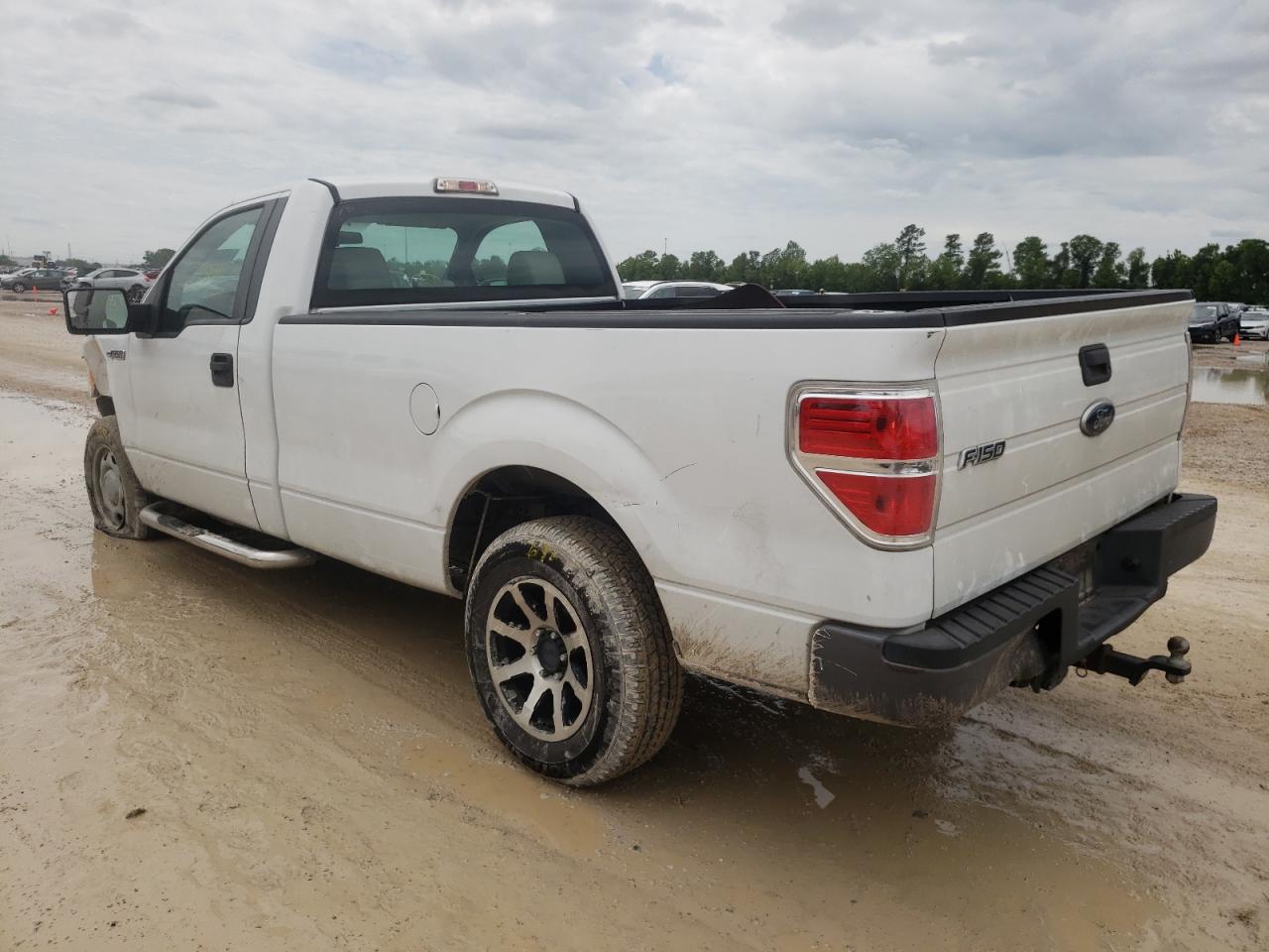 Photo 3 from auction – 2010 FORD F150 with VIN 1FTMF1CW4AKB37860