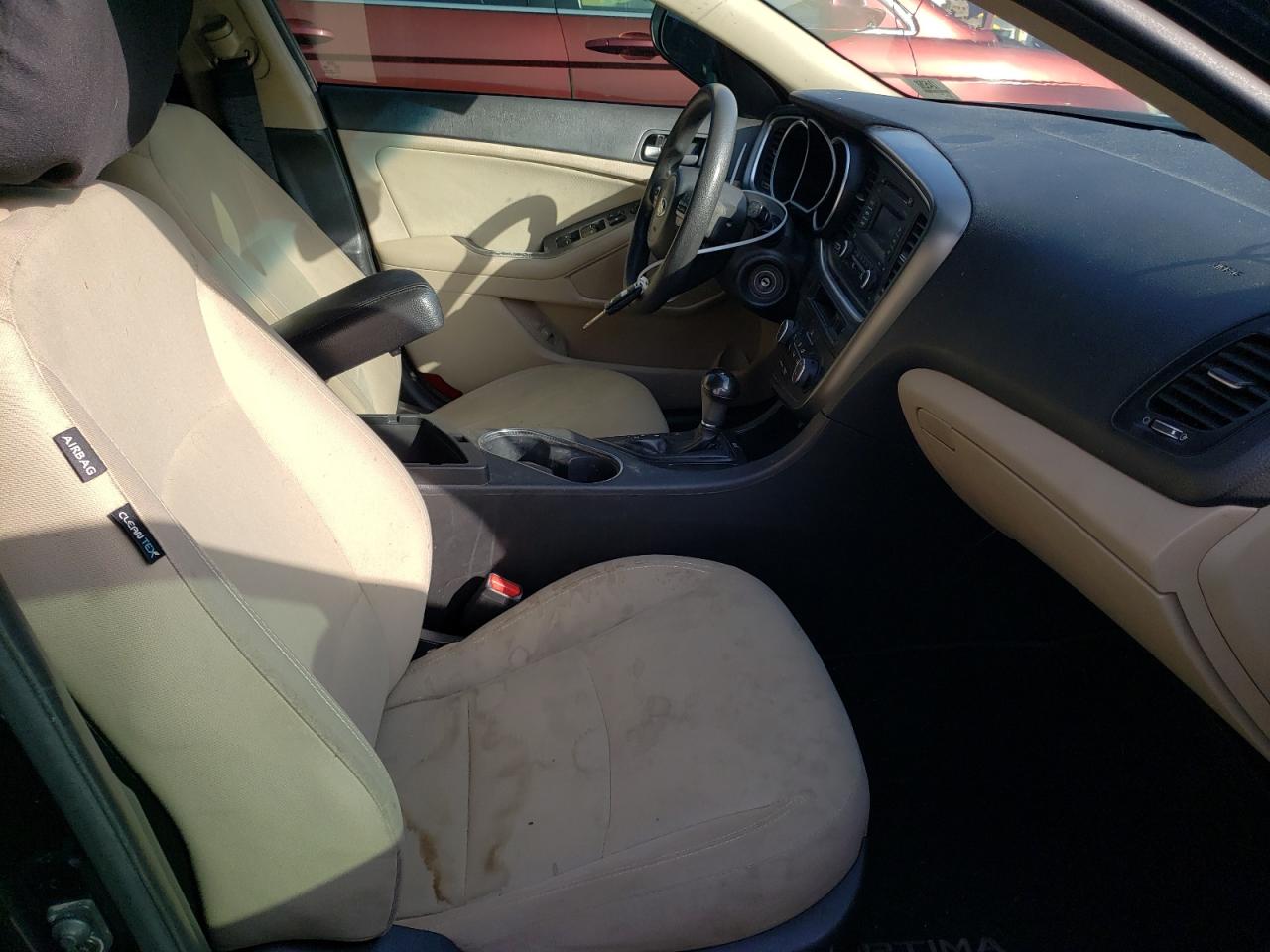 Photo 5 from auction – 2015 KIA OPTIMA LX with VIN 5XXGM4A74FG445967