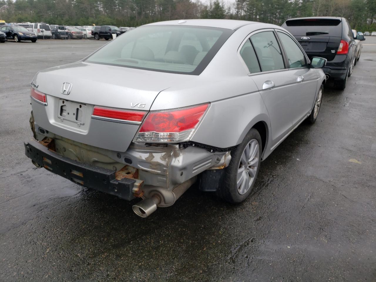 Photo 4 from auction – 2011 HONDA ACCORD EXL with VIN 1HGCP3F84BA010665