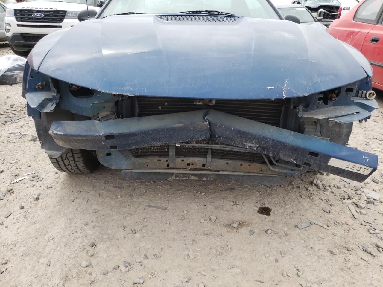 Photo 9 from auction – 2000 FORD MUSTANG with VIN 1FAFP4042YF215412
