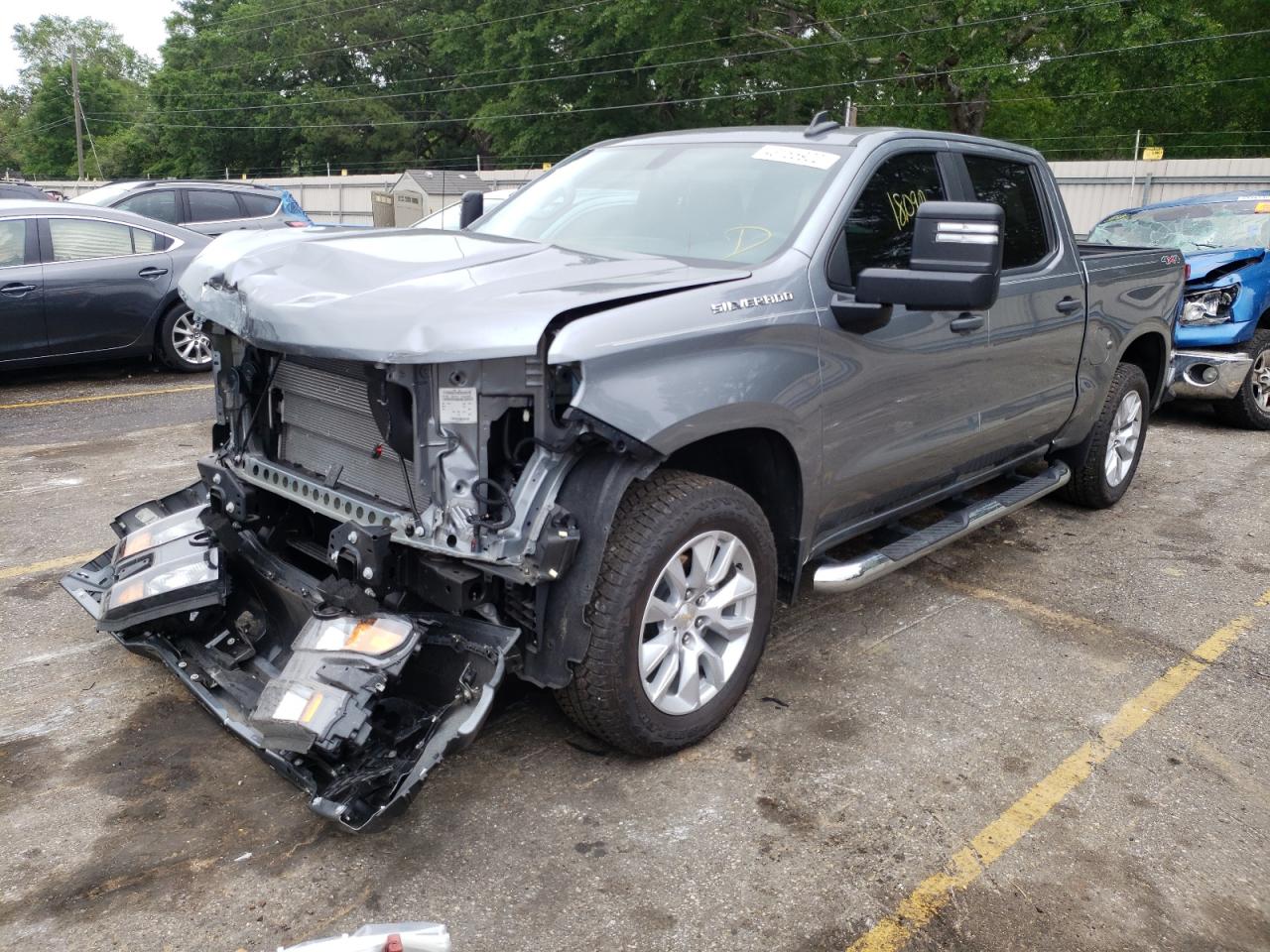 Photo 2 from auction – 2020 CHEVROLET SILVERADO with VIN 3GCUYBEF5LG392640