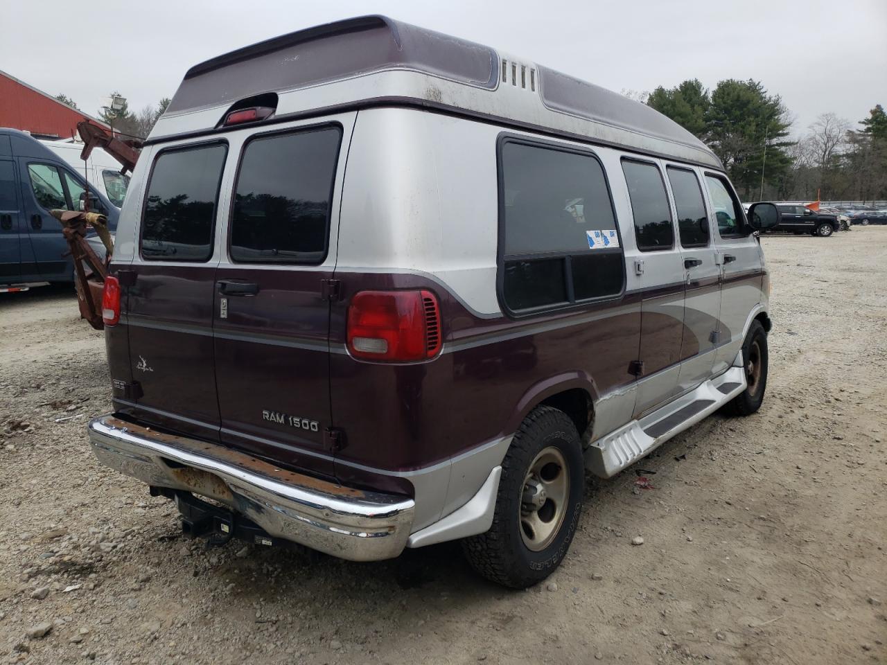 Photo 4 from auction – 2003 DODGE RAM VAN B1 with VIN 2D6WB11Y33K528207