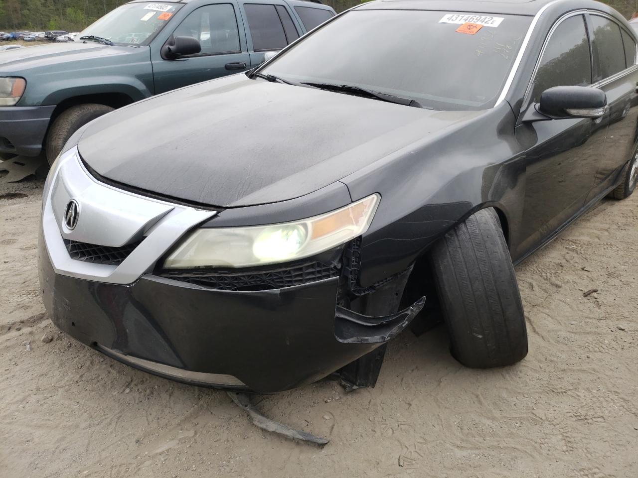 Photo 9 from auction – 2010 ACURA TL with VIN 19UUA8F28AA014618