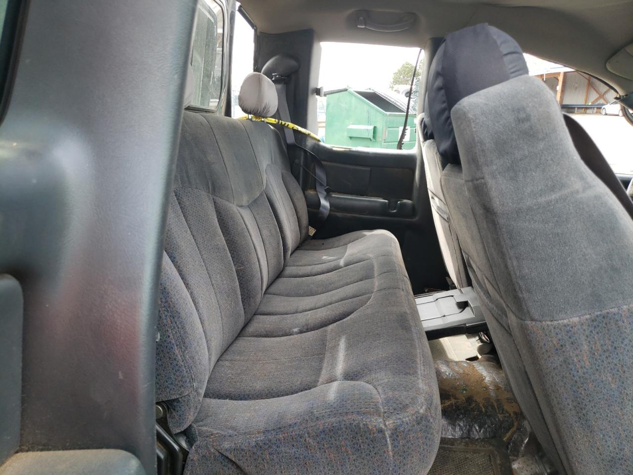 Photo 6 from auction – 1999 CHEVROLET SILVERADO with VIN 1GCGK29U4XE251353