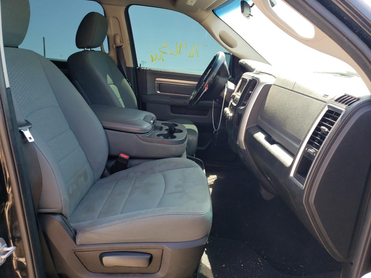 Photo 5 from auction – 2017 RAM 1500 SLT with VIN 1C6RR6TT9HS584766