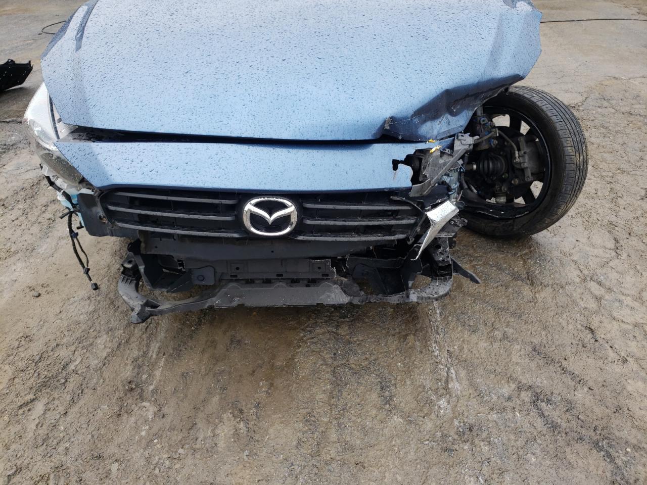 Photo 9 from auction – 2018 MAZDA 3 TOURING with VIN 3MZBN1V38JM200736