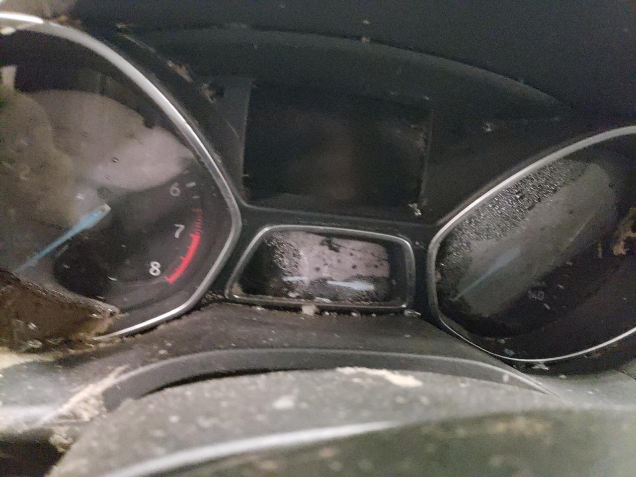 Photo 17 from auction – 2019 FORD ESCAPE SEL with VIN 1FMCU9HD0KUA54760