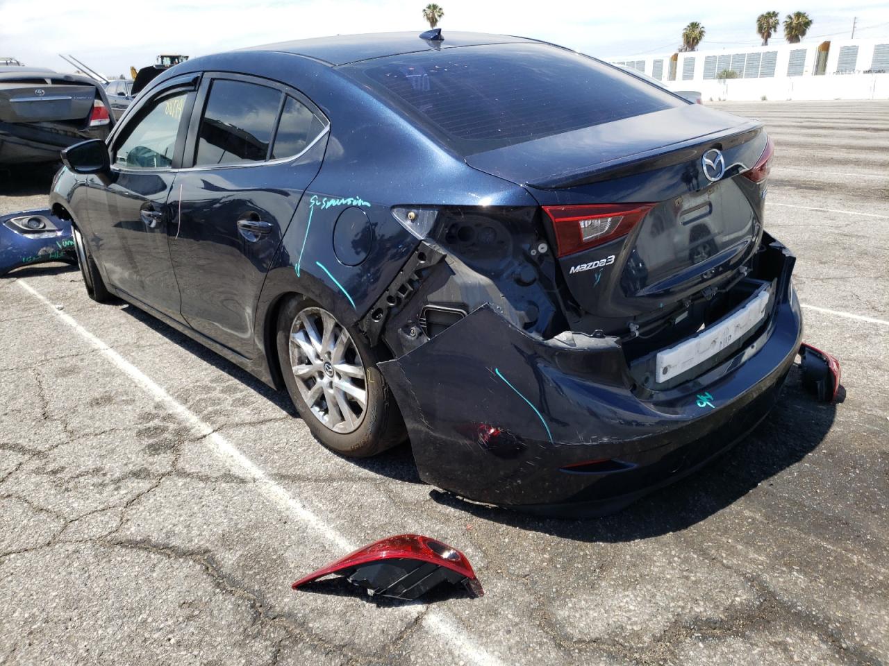 Photo 3 from auction – 2016 MAZDA 3 TOURING with VIN JM1BM1W70G1301038