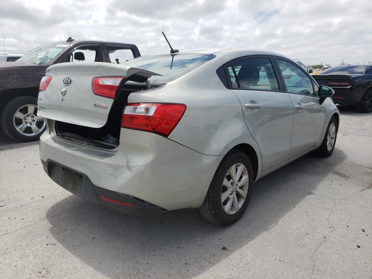 Photo 4 from auction – 2012 KIA RIO EX with VIN KNADN4A31C6093595