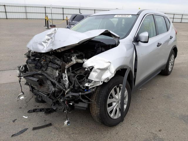 Zdjęcie 2 z aukcji – 2017 NISSAN ROGUE S z VIN KNMAT2MT1HP558907