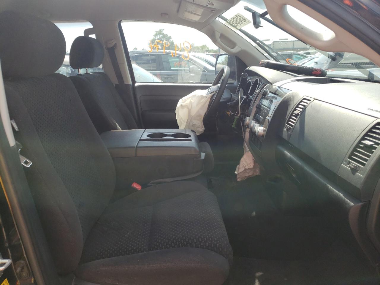 Photo 5 from auction – 2011 TOYOTA TUNDRA DOU with VIN 5TFRY5F14BX102103