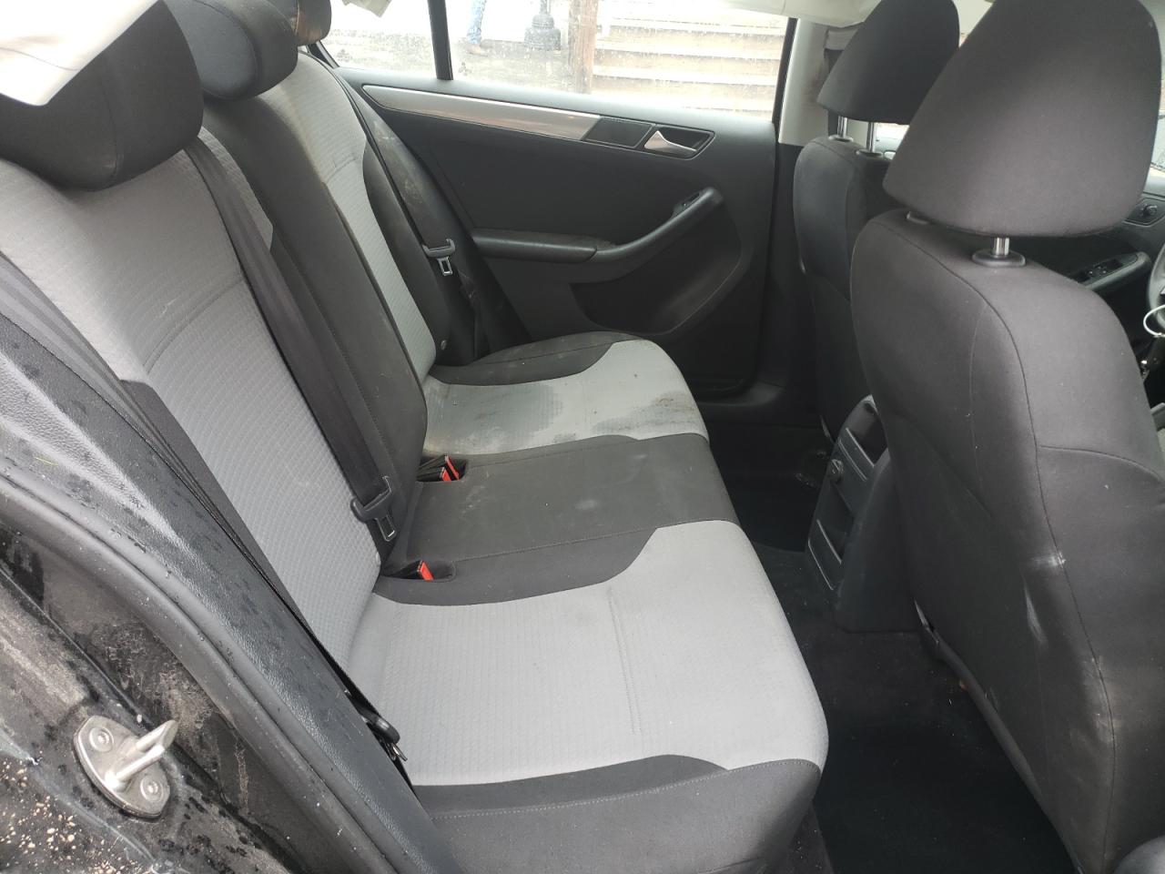 Photo 6 from auction – 2017 VOLKSWAGEN JETTA S with VIN 3VW167AJXHM313677