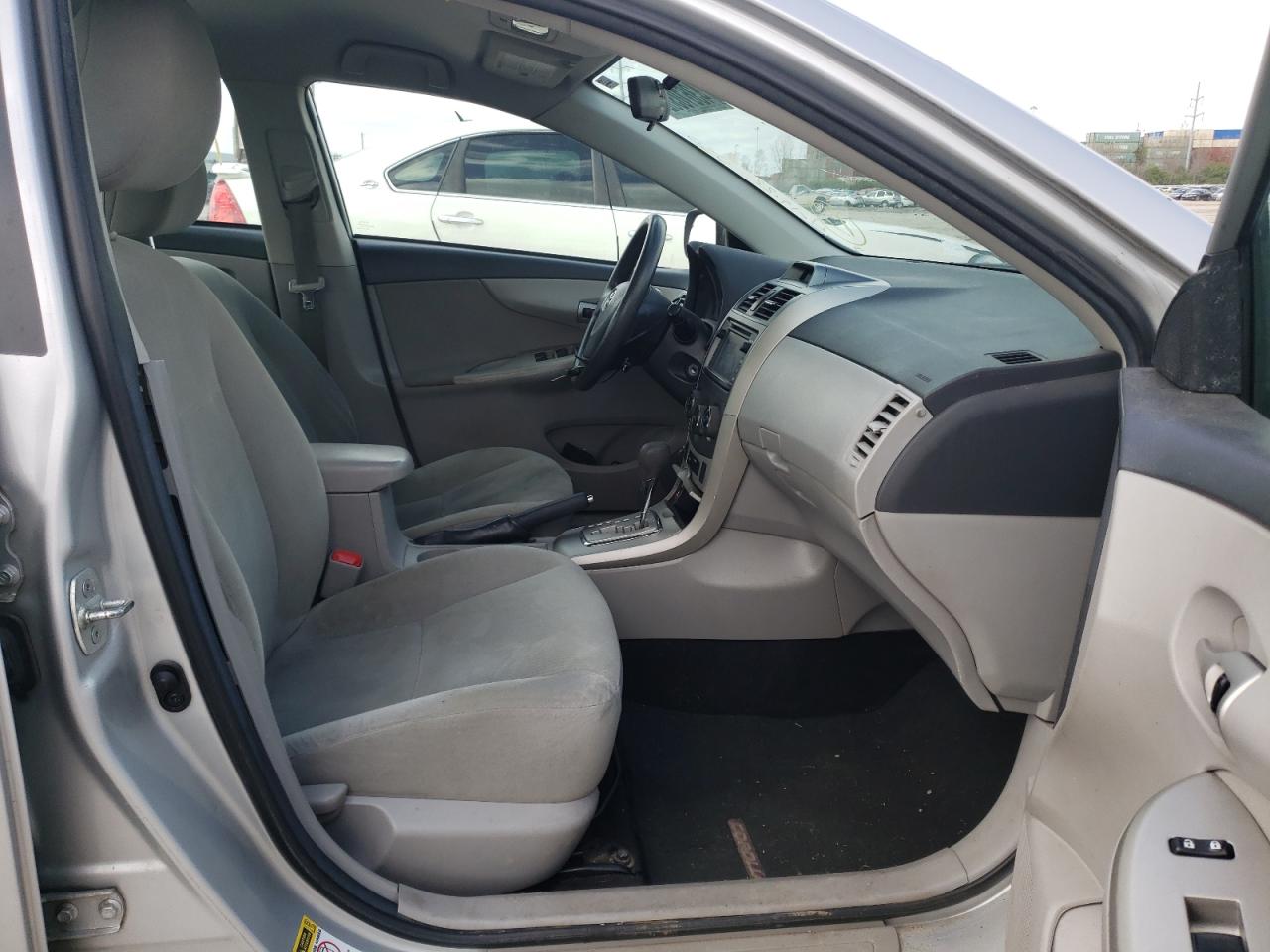 Photo 5 from auction – 2013 TOYOTA COROLLA BA with VIN 2T1BU4EE4DC972995