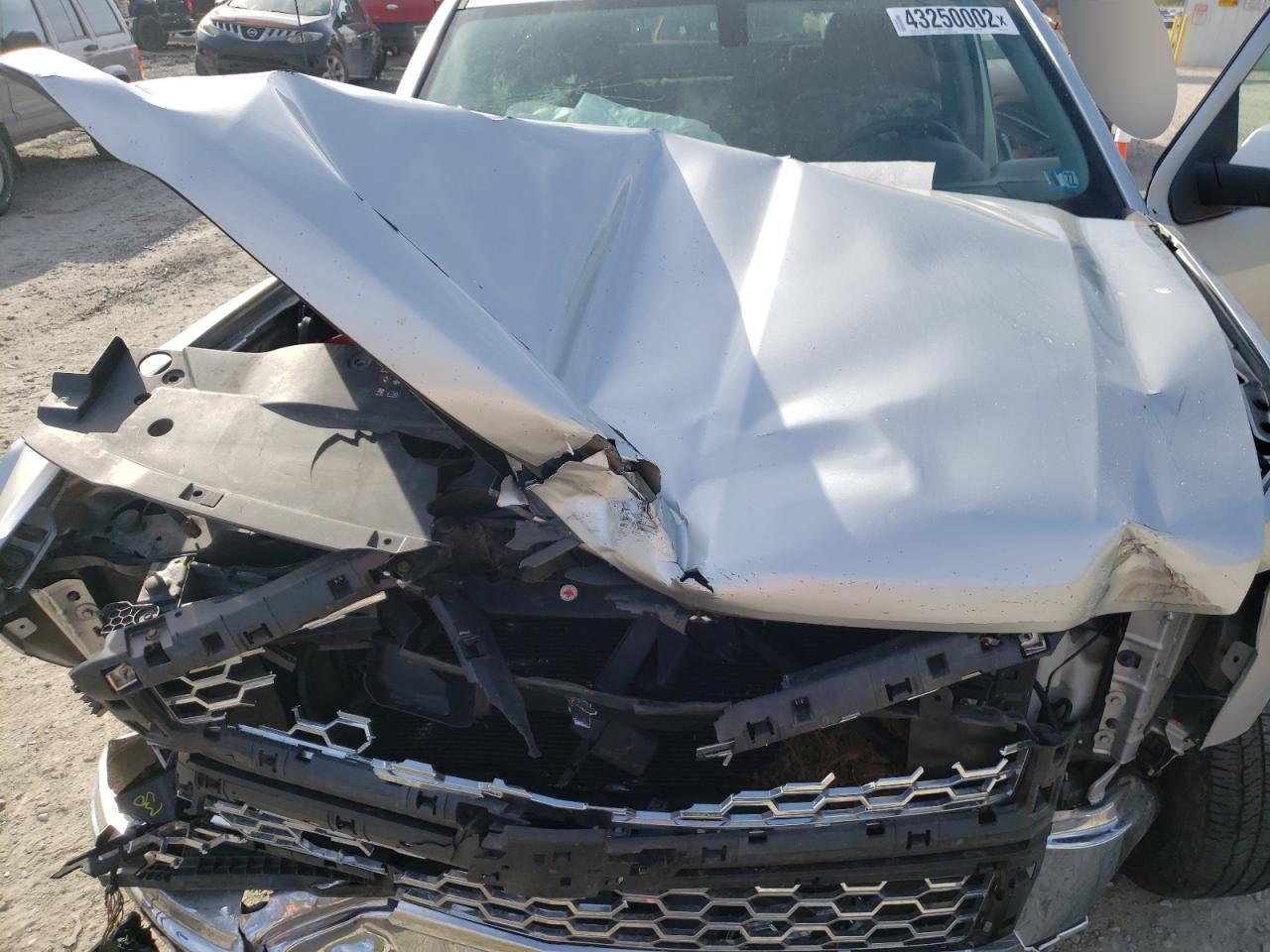 Photo 7 from auction – 2015 CHEVROLET SILVERADO with VIN 3GCUKREC7FG117713
