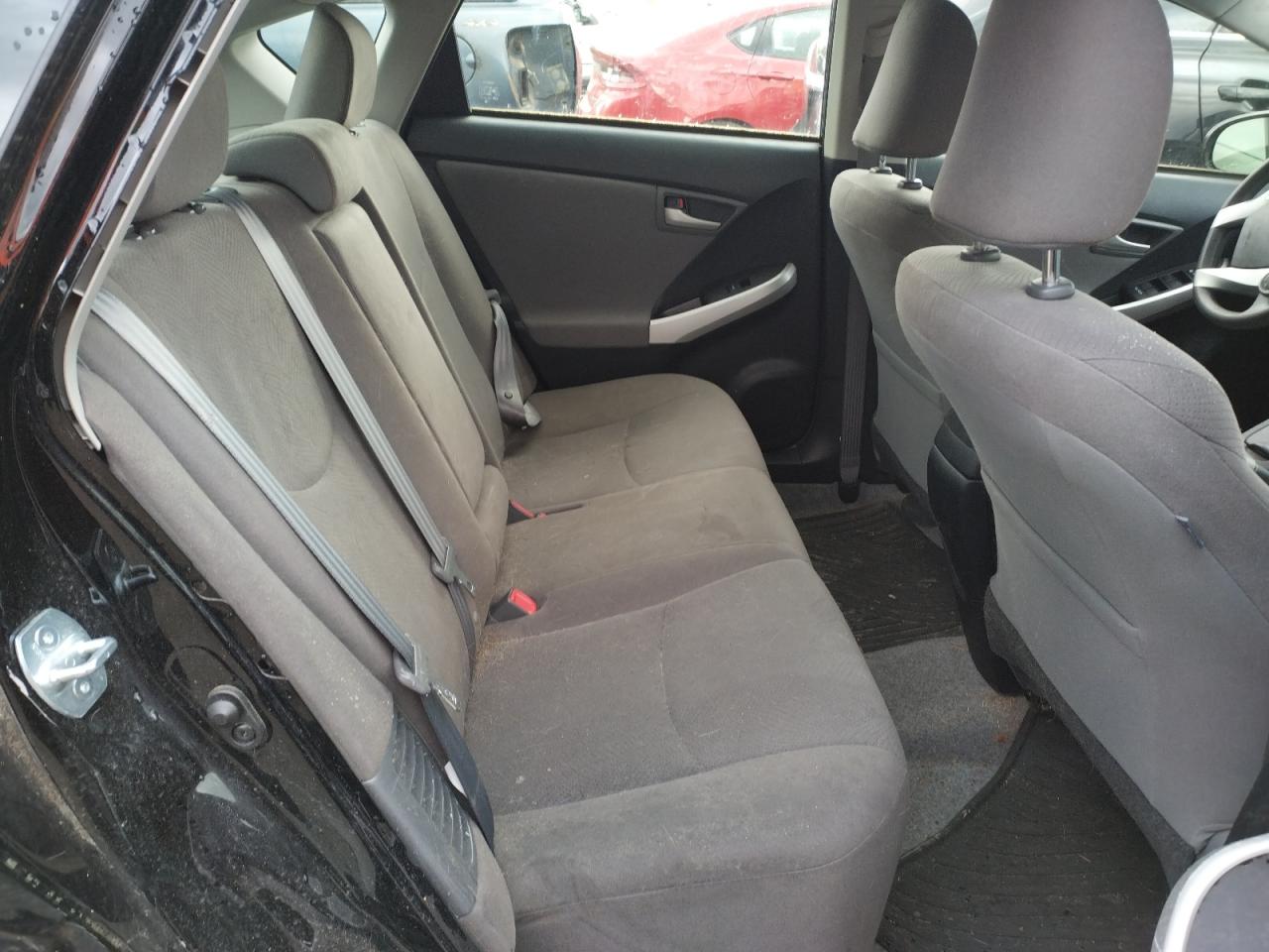 Photo 6 from auction – 2015 TOYOTA PRIUS with VIN JTDKN3DU3F1936142