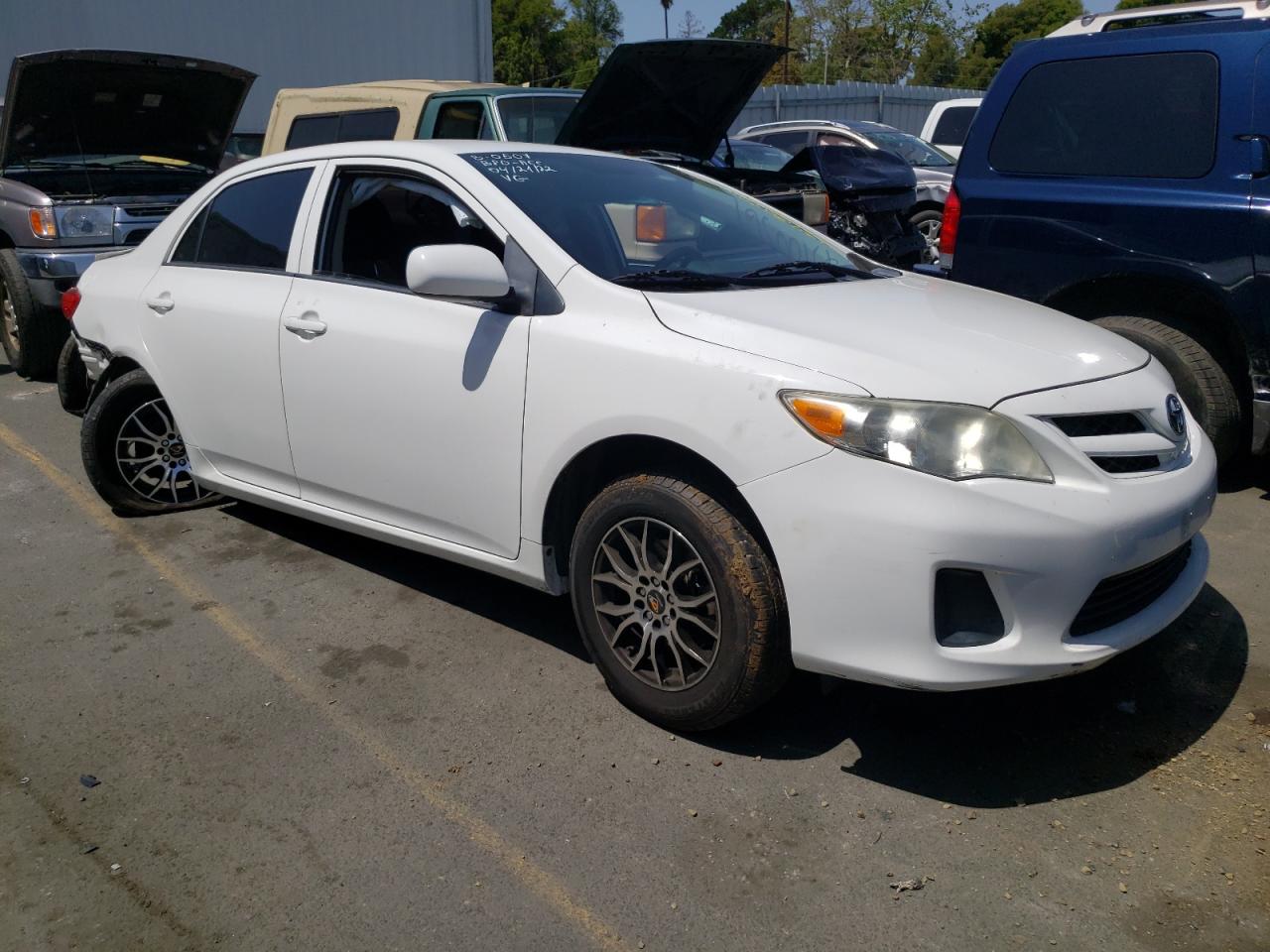 TOYOTA COROLLA BA 2013 مع رقم تعريف المركبة 2T1BU4EE3DC964144 - صورة من المزاد