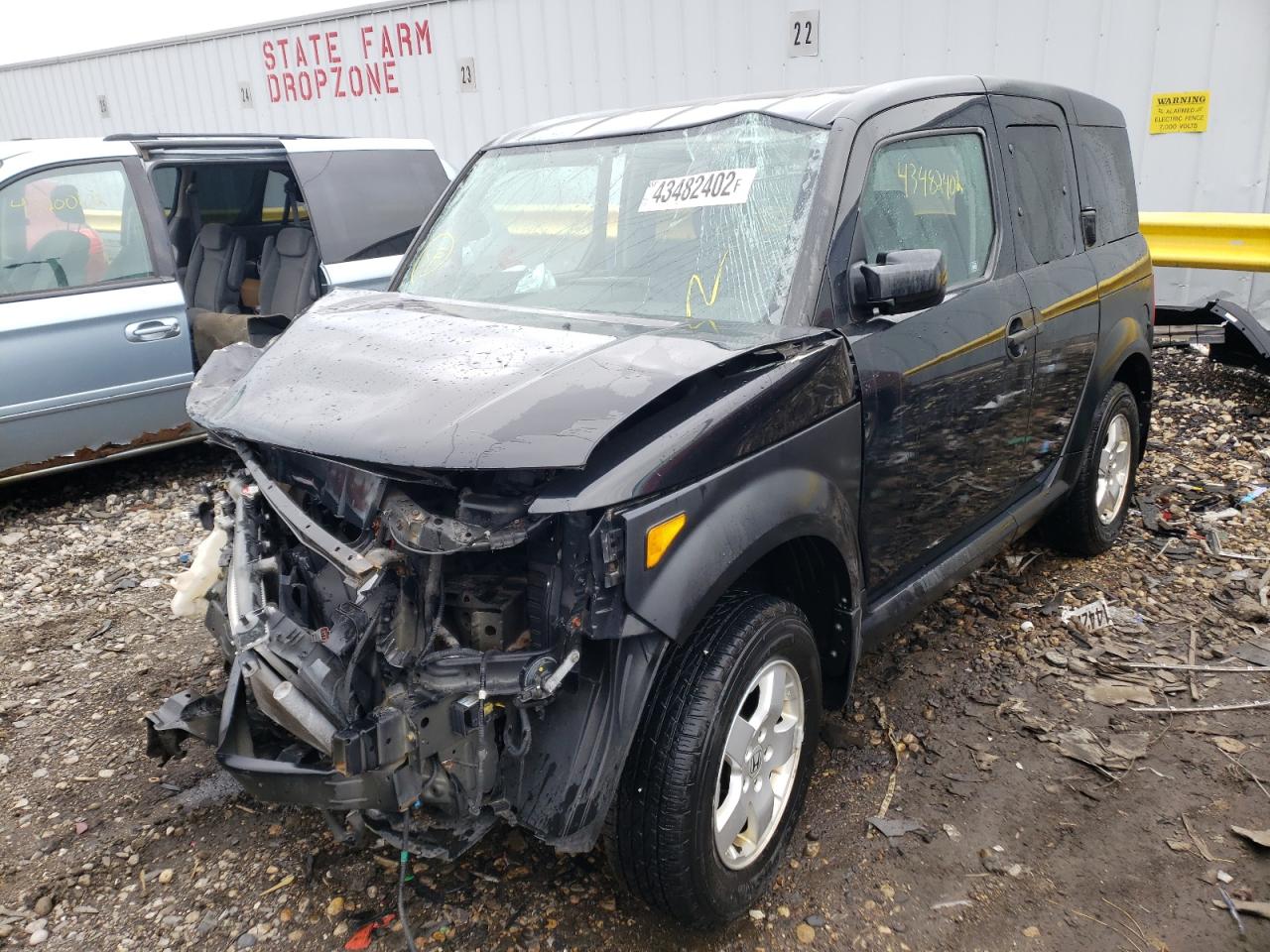 Photo 2 from auction – 2005 HONDA ELEMENT EX with VIN 5J6YH28695L016312