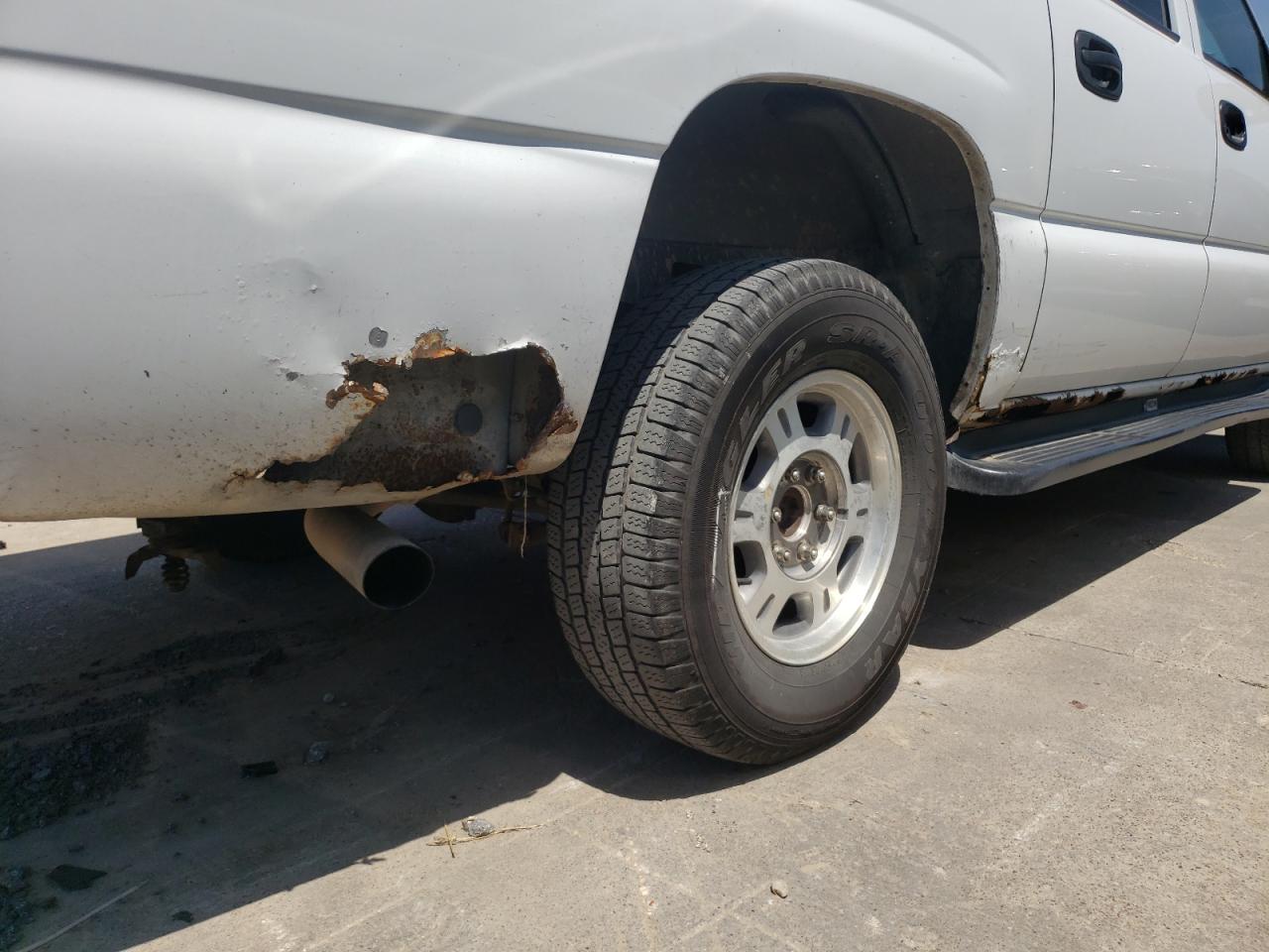 Photo 9 from auction – 2003 CHEVROLET AVALANCHE with VIN 3GNEK13T03G226297
