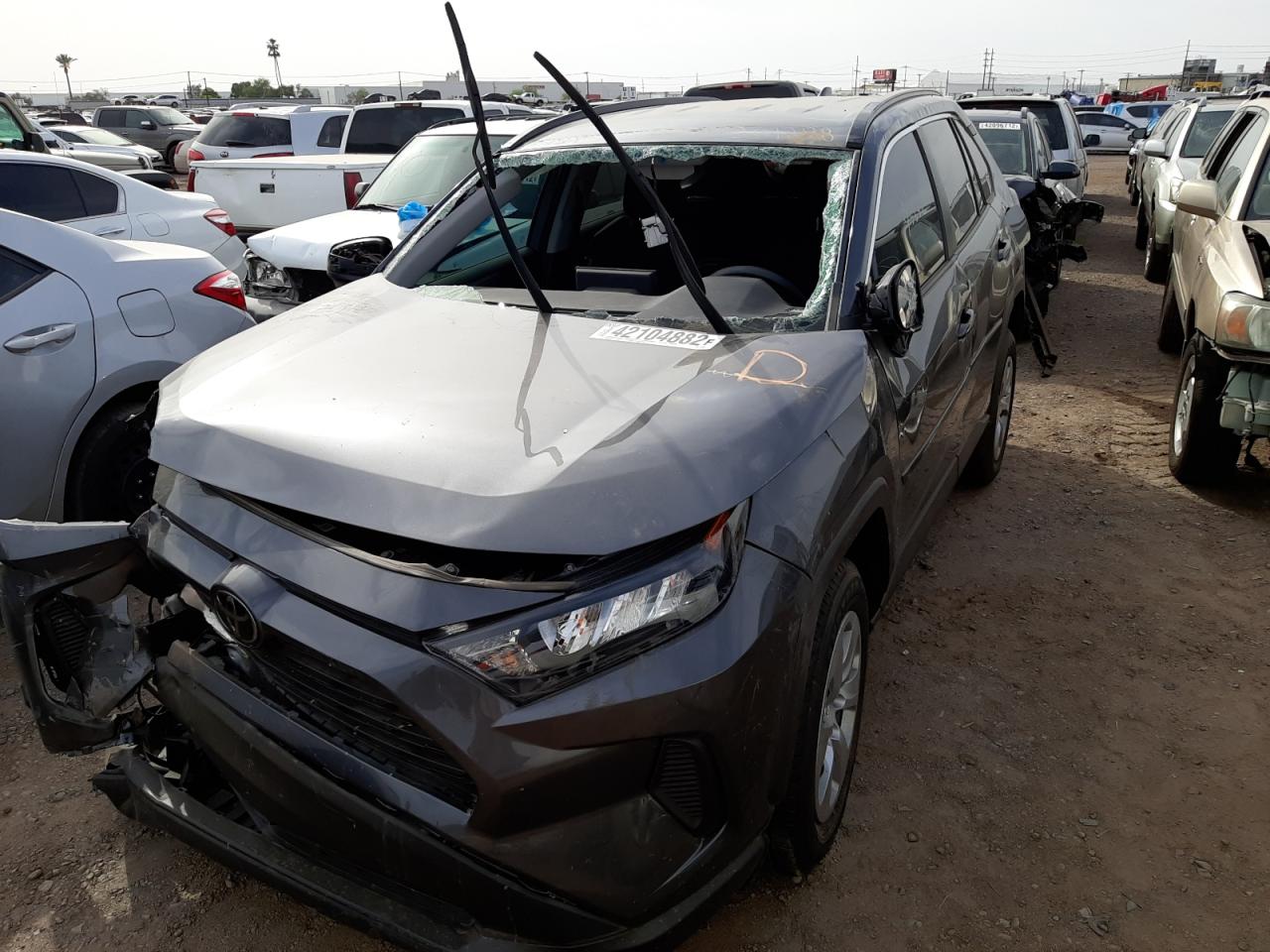 Photo 2 from auction – 2021 TOYOTA RAV4 LE with VIN 2T3F1RFV0MC175009