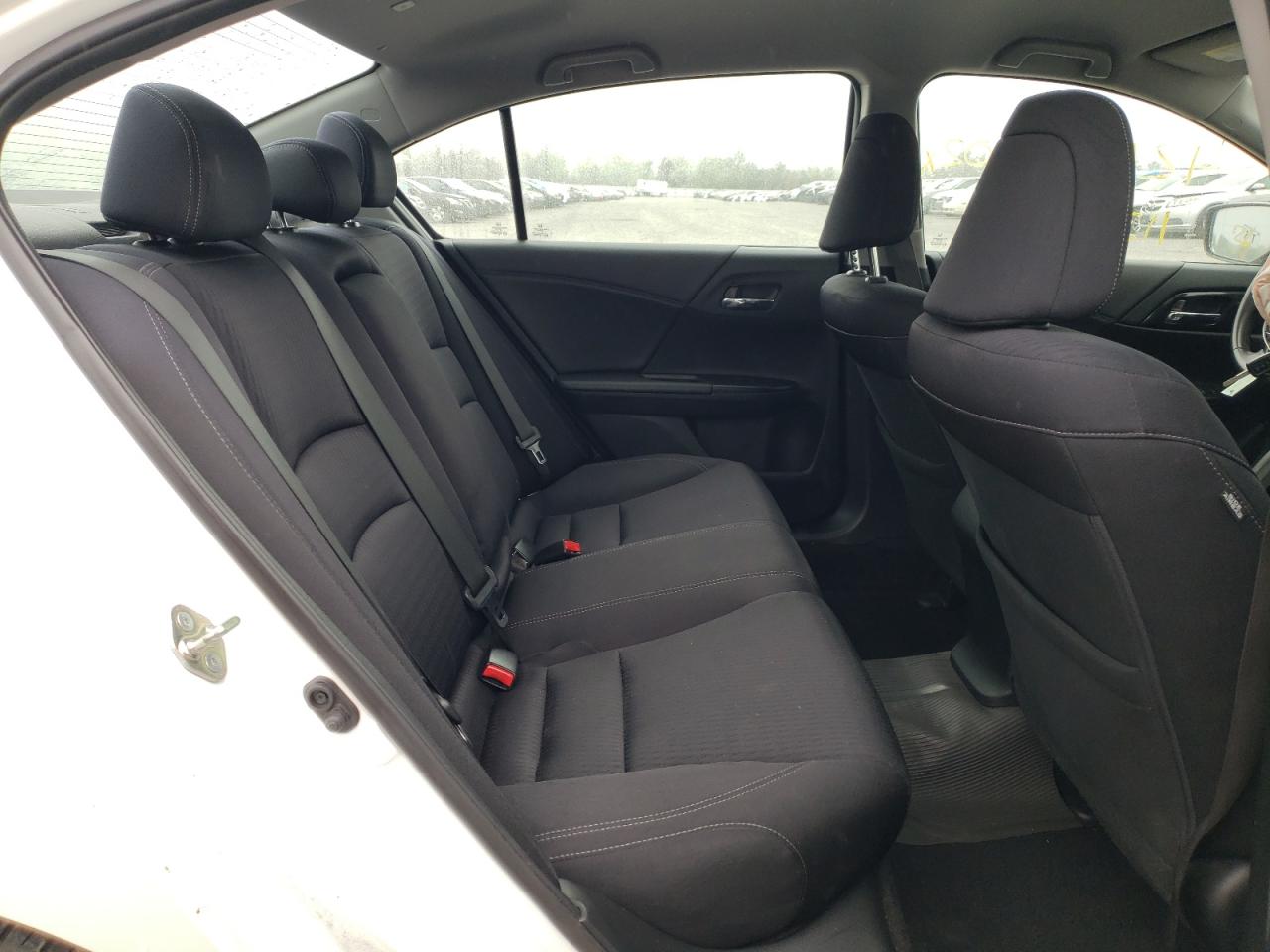 Photo 6 from auction – 2015 HONDA ACCORD SPO with VIN 1HGCR2F57FA166408