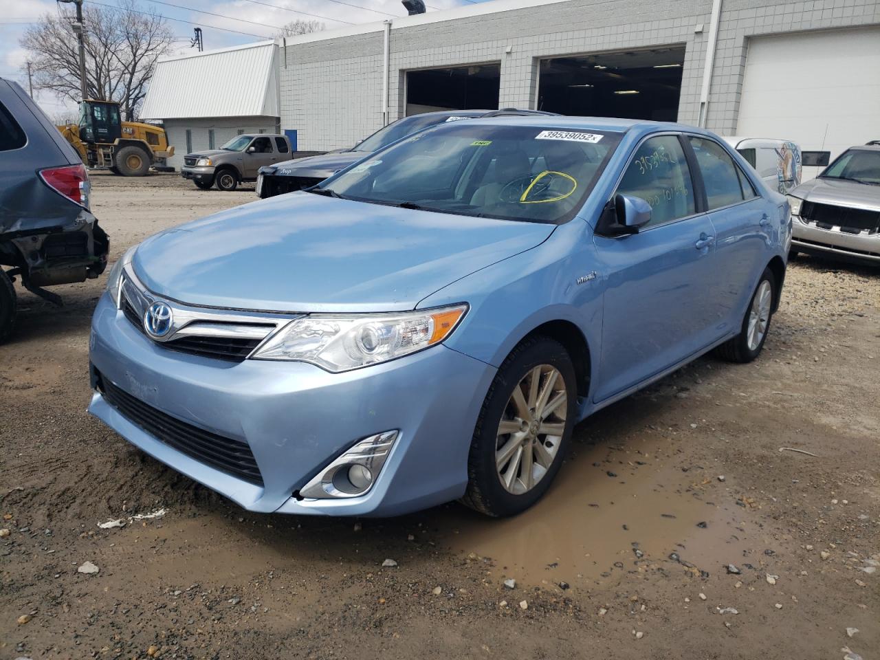 Photo 2 from auction – 2012 TOYOTA CAMRY HYBR with VIN 4T1BD1FK9CU016265