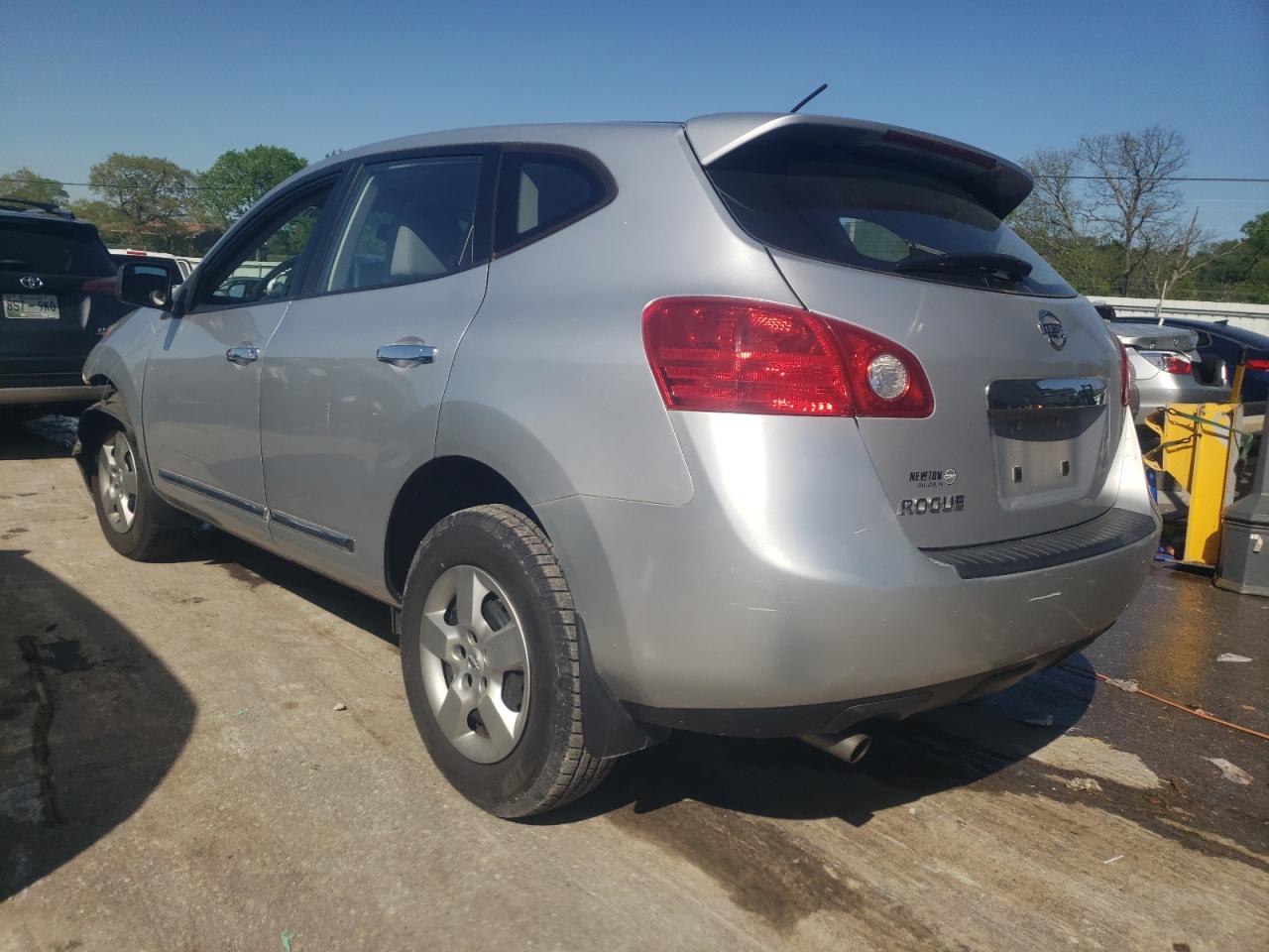 Photo 3 from auction – 2011 NISSAN ROGUE S with VIN JN8AS5MT0BW189608