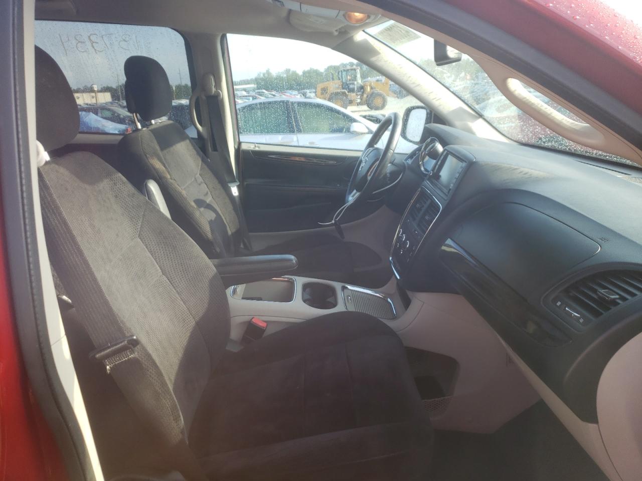 Photo 5 from auction – 2014 DODGE GRAND CARA with VIN 2C4RDGCG6ER104535