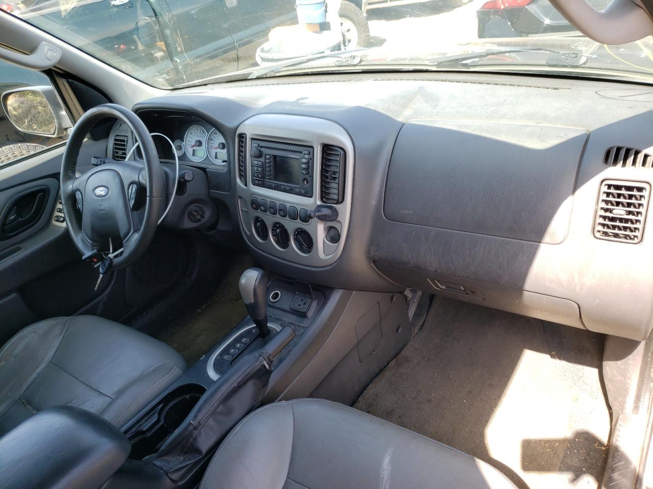 Photo 9 from auction – 2005 FORD ESCAPE HEV with VIN 1FMCU96H15KD30126