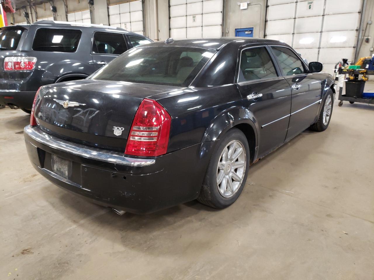 Photo 4 from auction – 2006 CHRYSLER 300C with VIN 2C3LA63H46H114283