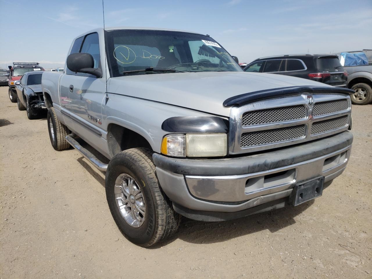 DODGE RAM 1500 2000 with VIN 3B7HF13Z7YG110228 - Photo from auction