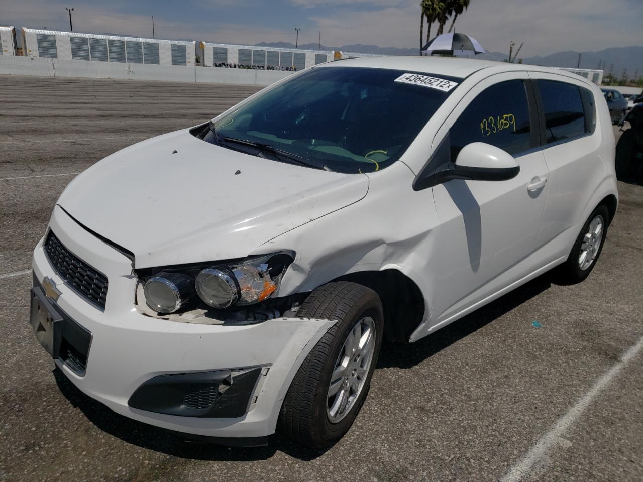 Photo 2 from auction – 2015 CHEVROLET SONIC LT with VIN 1G1JC6SH5F4121182