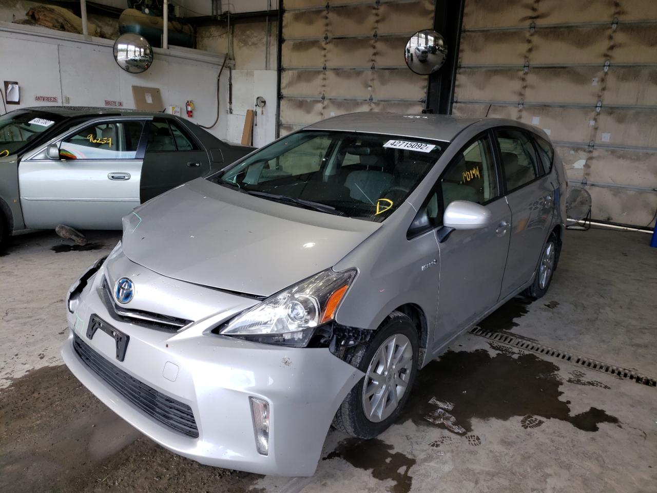 Photo 2 from auction – 2012 TOYOTA PRIUS V with VIN JTDZN3EU3C3061898