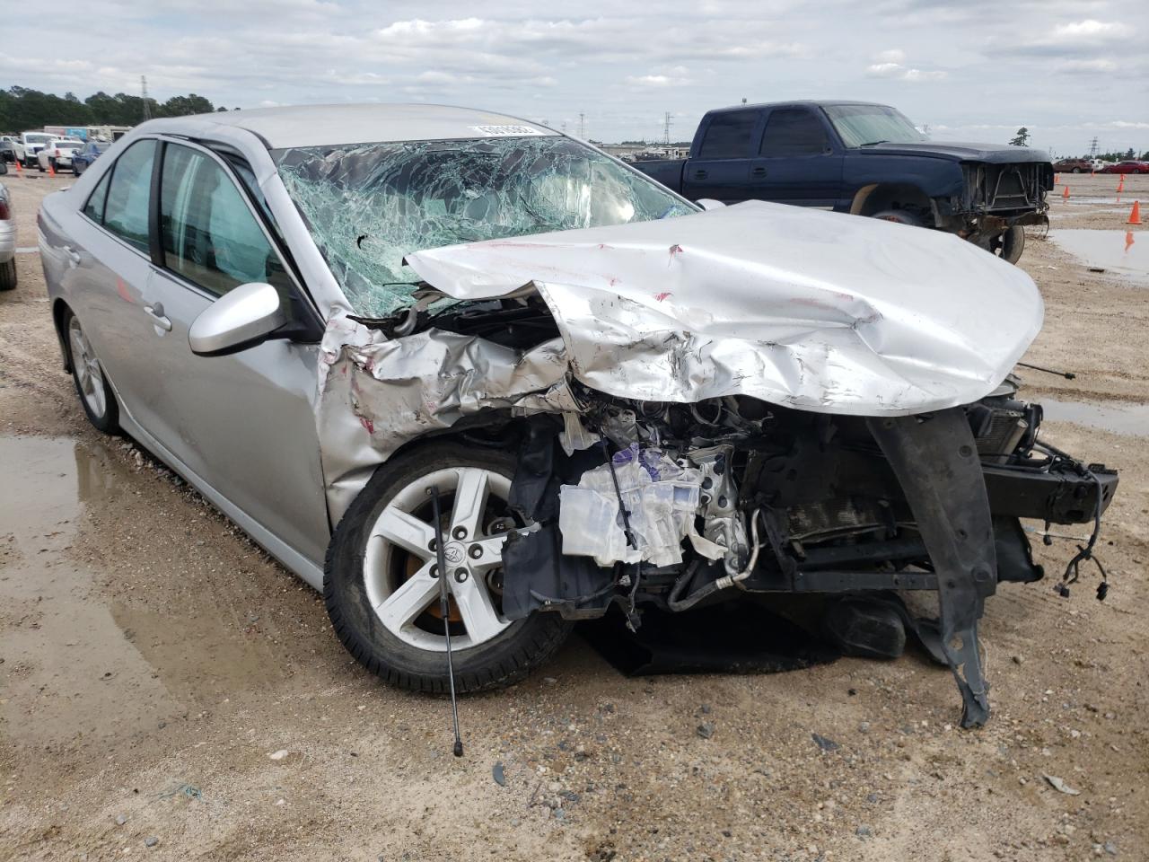 TOYOTA CAMRY L 2014 with VIN 4T1BF1FK1EU388972 - Photo from auction