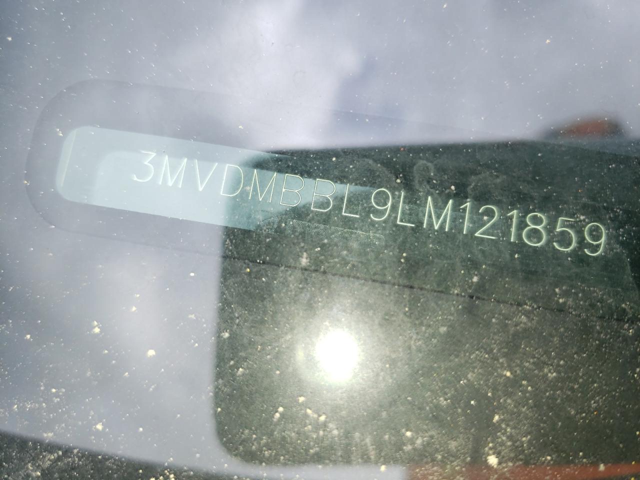 Photo 10 from auction – 2020 MAZDA CX-30 with VIN 3MVDMBBL9LM121859