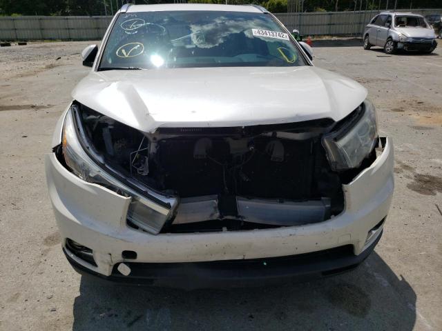 Photo 9 from auction – 2015 TOYOTA HIGHLANDER with VIN 5TDDKRFH0FS095646