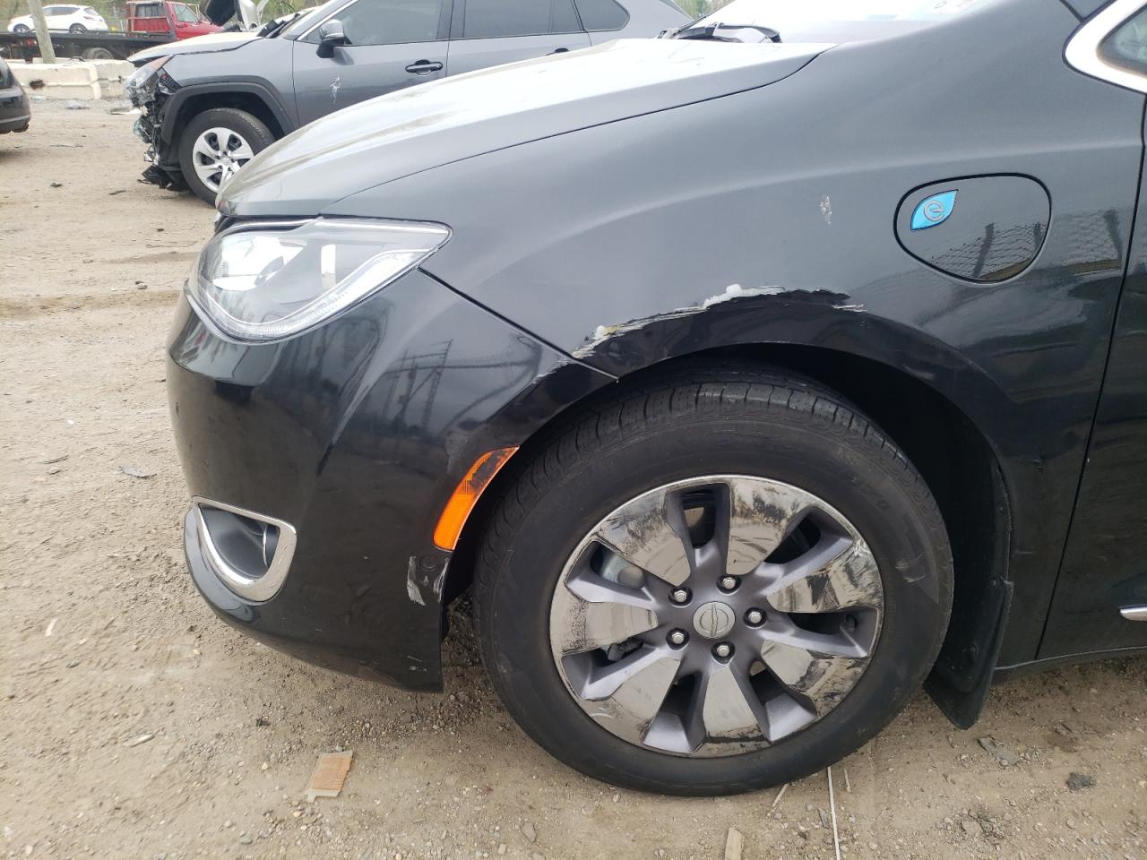 Photo 9 from auction – 2019 CHRYSLER PACIFICA H with VIN 2C4RC1N77KR500238