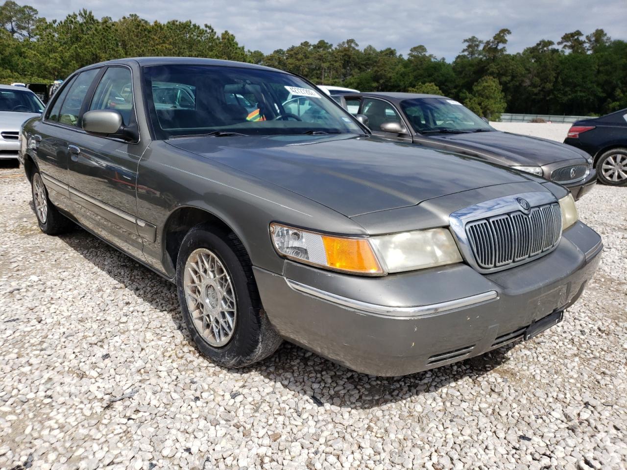 Photo 1 from auction – 2001 MERCURY GRAND MARQ with VIN 2MEFM74WX1X607885