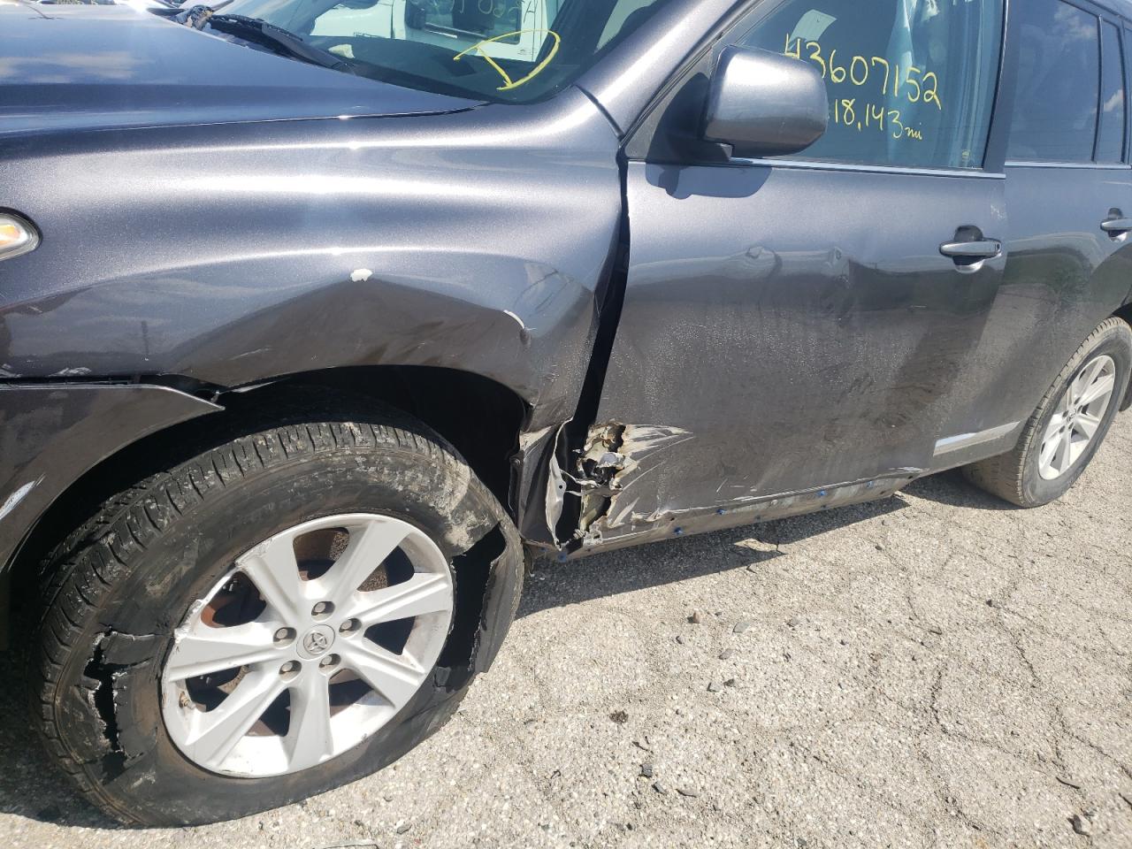 Photo 9 from auction – 2012 TOYOTA HIGHLANDER with VIN 5TDBK3EH1CS151806