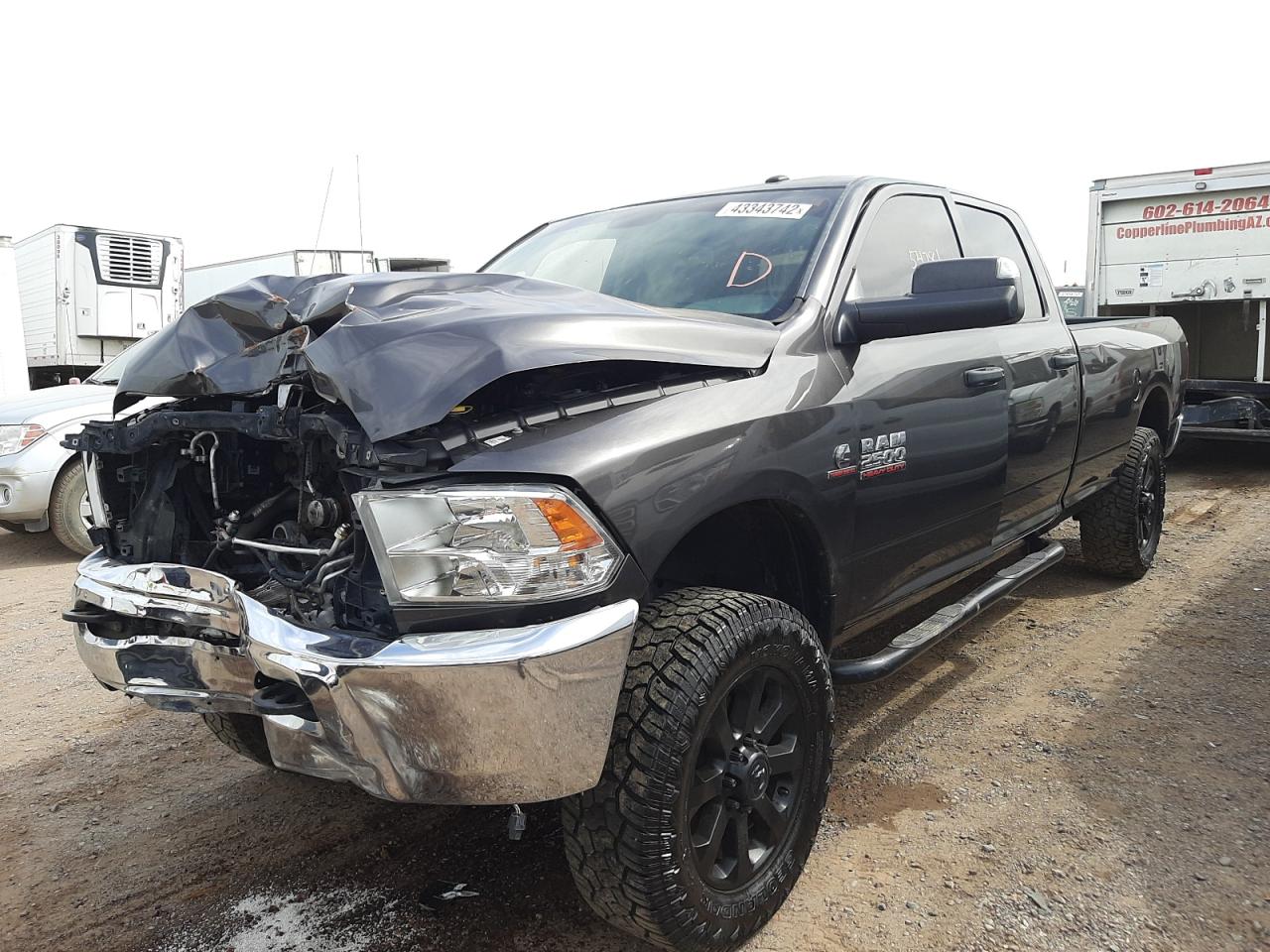 Photo 2 from auction – 2017 RAM 2500 ST with VIN 3C6UR5HL8HG685947