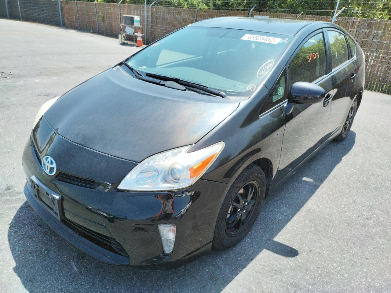 Photo 2 from auction – 2013 TOYOTA PRIUS with VIN JTDKN3DUXD0354431