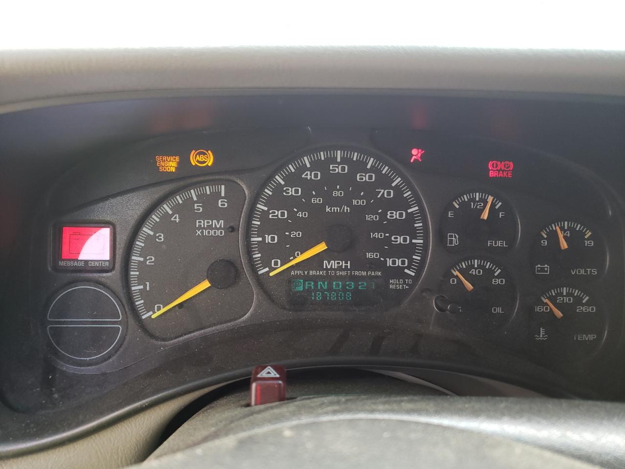 Photo 8 from auction – 2000 CHEVROLET SILVRDO LT with VIN 2GCEC19T5Y1130792