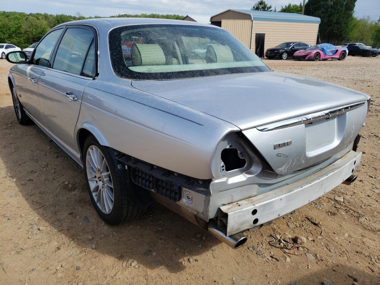 Photo 3 from auction – 2007 JAGUAR XJ8 L with VIN SAJWA79B97SH13468