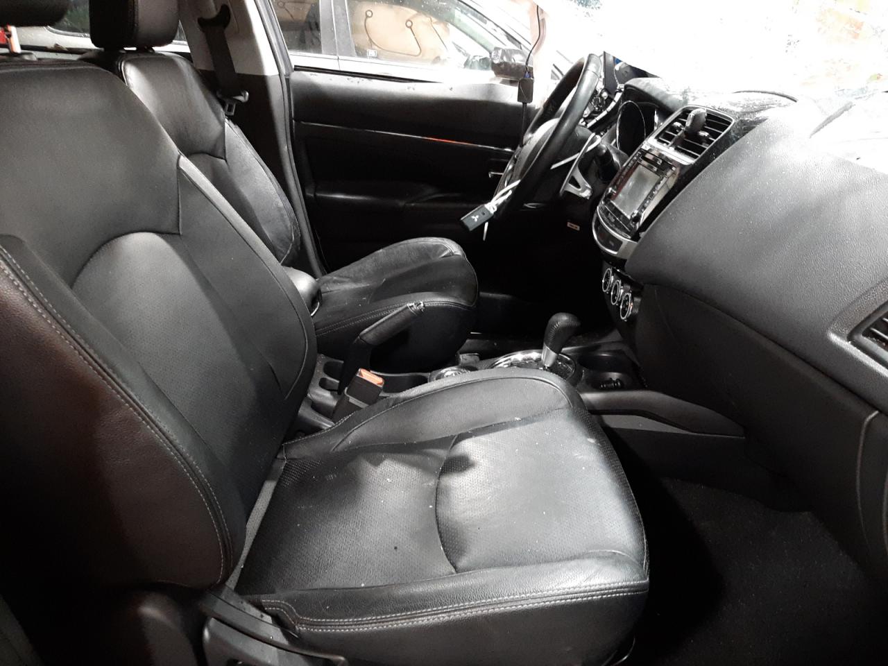Photo 5 from auction – 2016 MITSUBISHI OUTLANDER with VIN JA4AR4AW2GZ055957