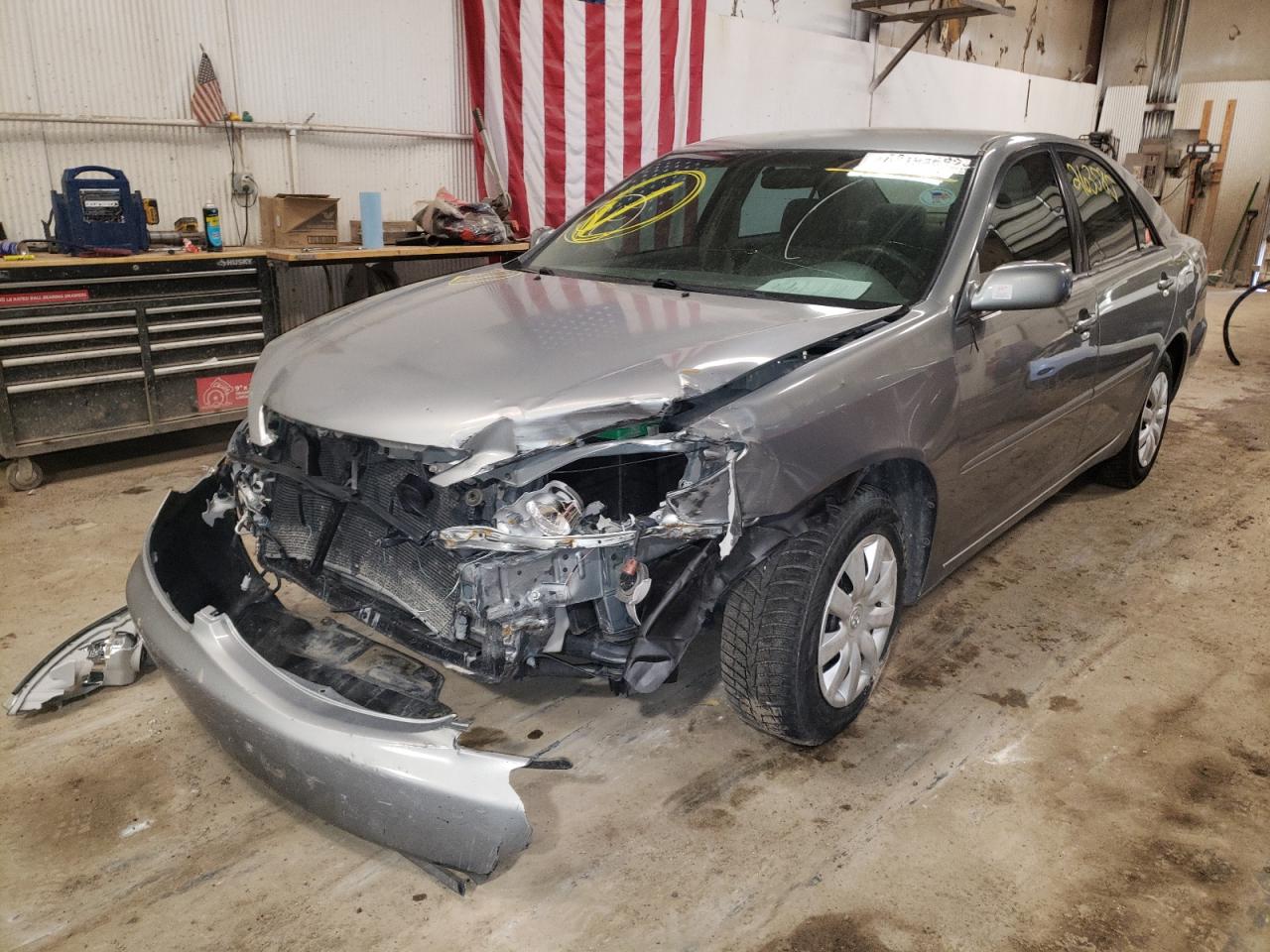 Photo 2 from auction – 2005 TOYOTA CAMRY LE with VIN 4T1BE30K15U577144