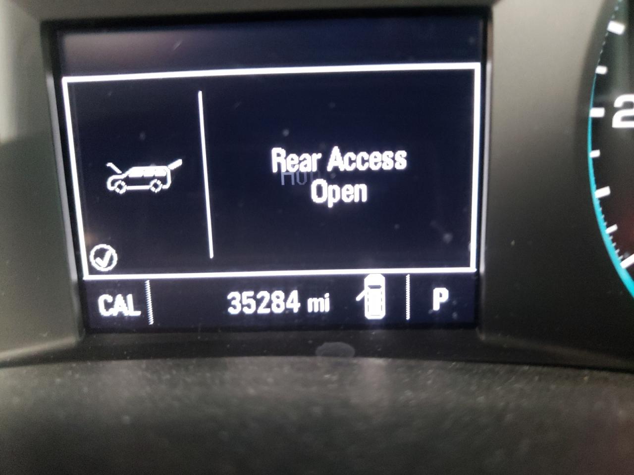 Photo 8 from auction – 2018 CHEVROLET EQUINOX LS with VIN 3GNAXHEV8JS570963
