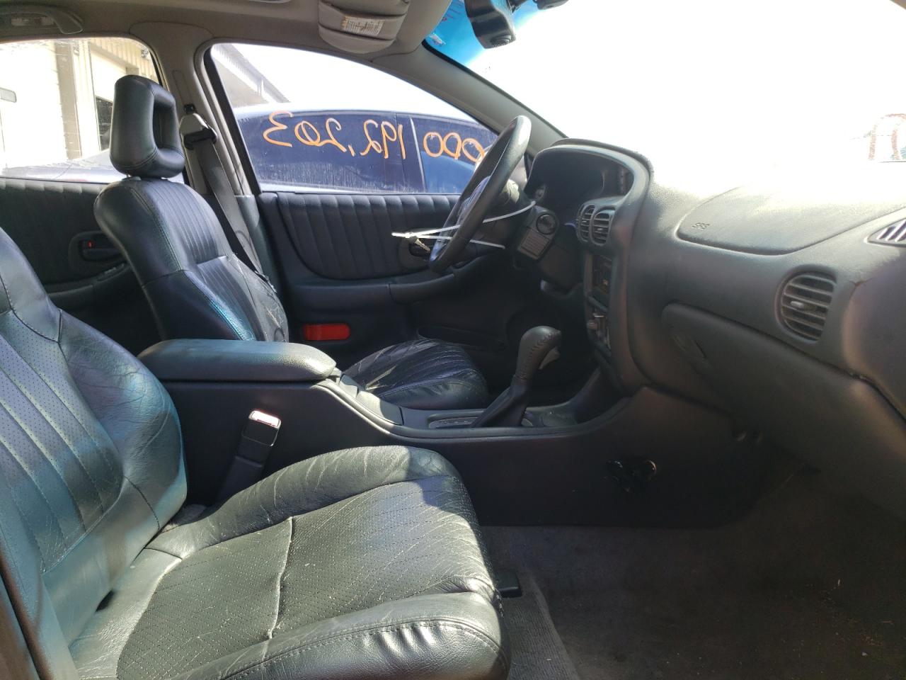 Photo 5 from auction – 2002 PONTIAC GRAND PRIX with VIN 1G2WP52K02F156450