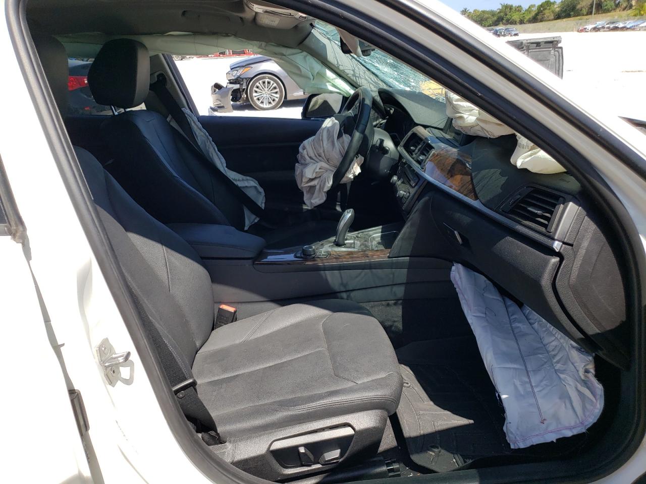 Photo 5 from auction – 2014 BMW 328 I with VIN WBA3A5G53ENP30159