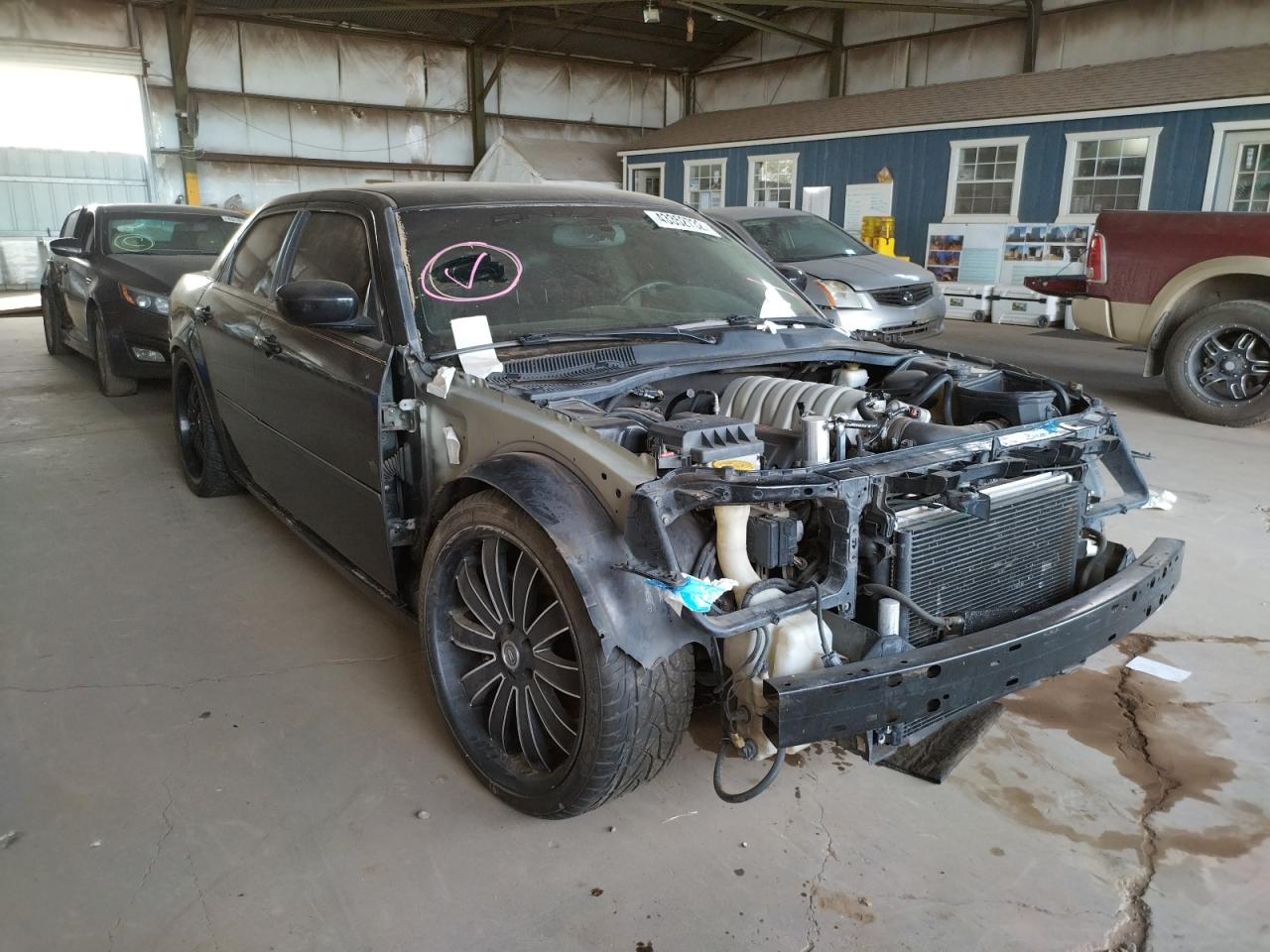 CHRYSLER 300C SRT-8 2006 with VIN 2C3KA73W76H340205 - Photo from auction